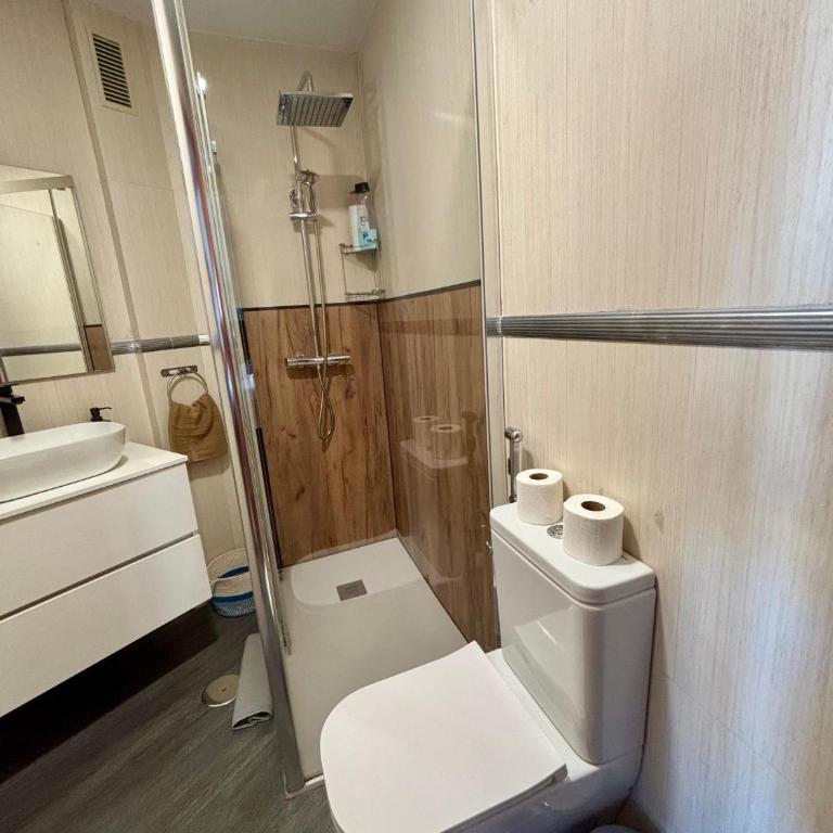 Cozy Flat Close to City Center - Apartamento de 2 dormitorios con vistas a la ciudad - 9