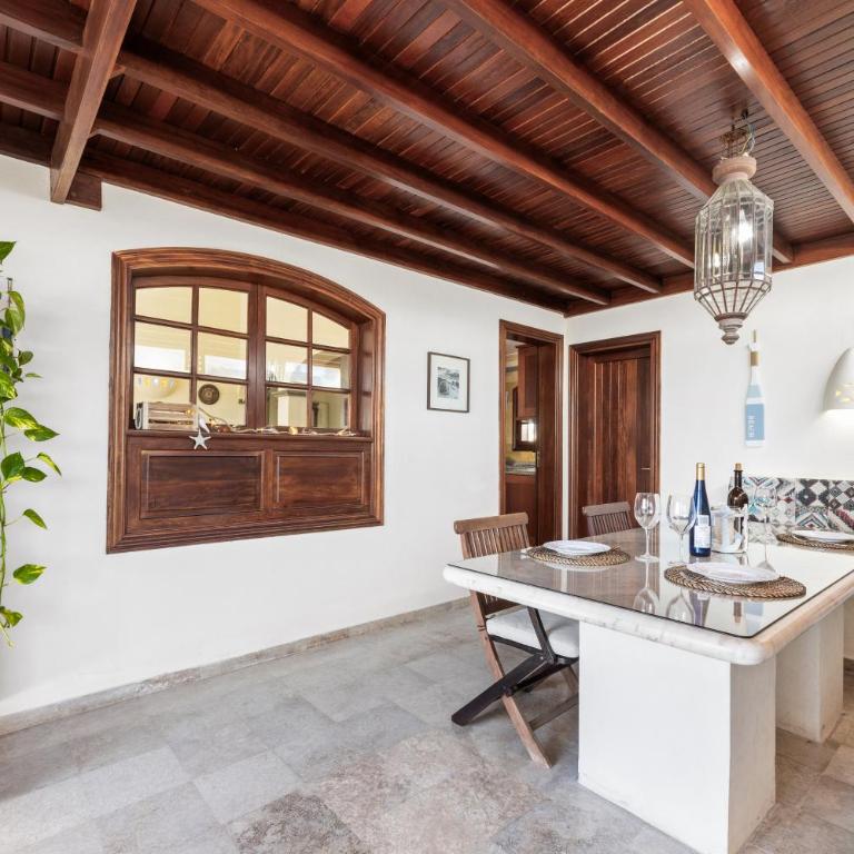 VILLA HELEN - Two-Bedroom Villa - 15