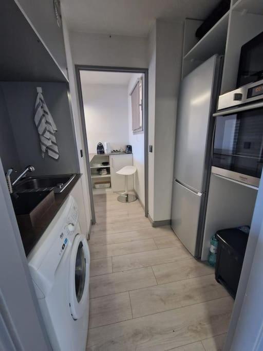 Cozy 1 Br with a seaview, AC, Pool and Parking - Apartment mit 1 Schlafzimmer - 8