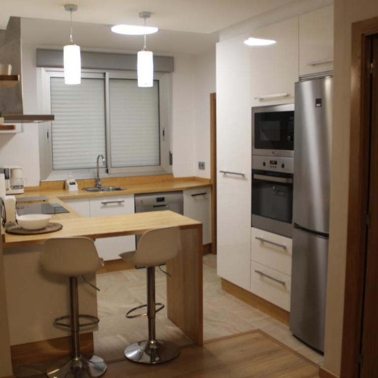 Rosalía de Castro, 41 - Centro - VUT-CO-01904 - Apartamento - 5