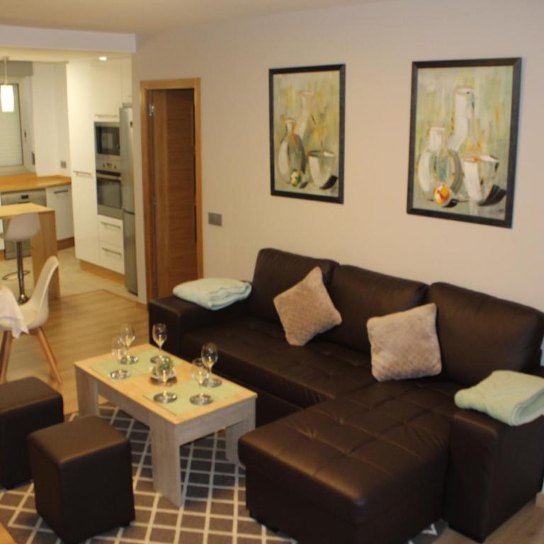 Rosalía de Castro, 41 - Centro - VUT-CO-01904 - Apartamento - 3