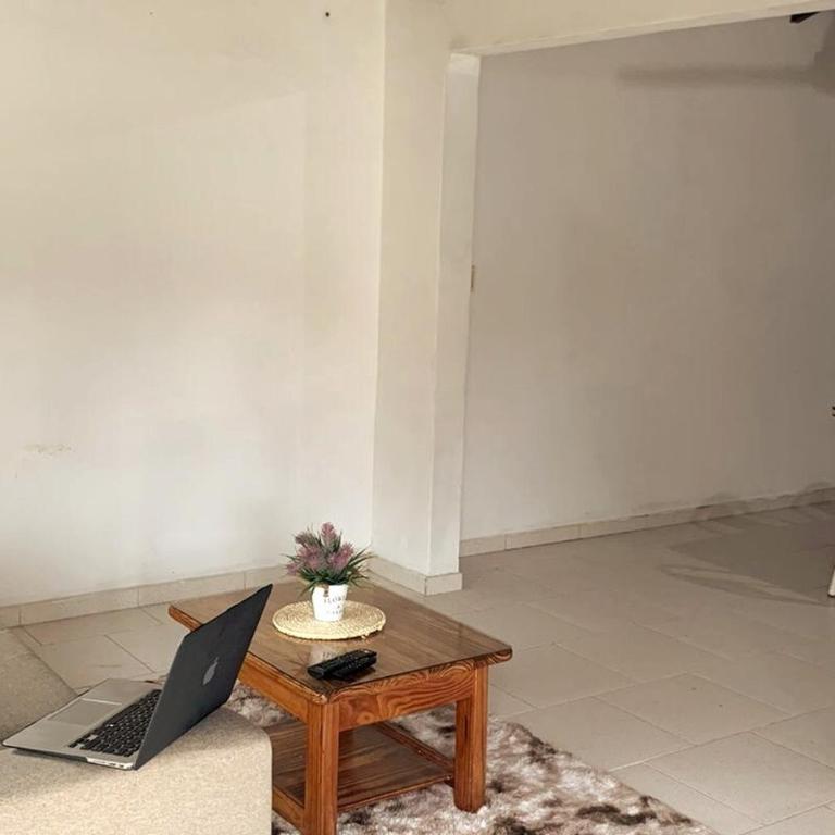 Casa en el centro de Pilar, Ñeembucú - Casa de 2 dormitorios - 3