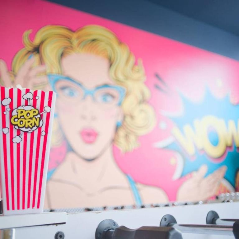 Popart Insolite Jacuzzi,Sauna & SPA Parking free - Appartement 1 Chambre - 21
