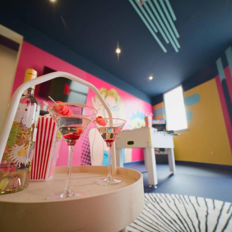 Popart Insolite Jacuzzi,Sauna & SPA Parking free - Appartement 1 Chambre - 28