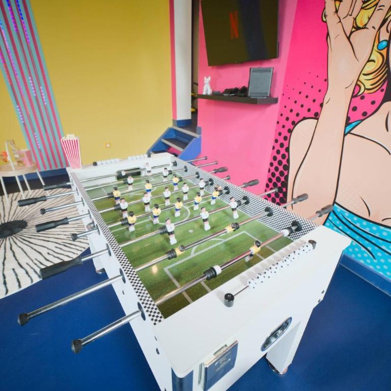 Popart Insolite Jacuzzi,Sauna & SPA Parking free - Appartement 1 Chambre - 53