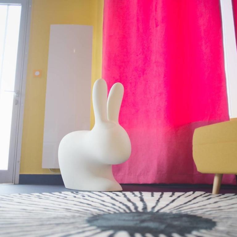 Popart Insolite Jacuzzi,Sauna & SPA Parking free - Appartement 1 Chambre - 54