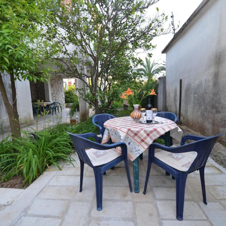 Apartments Simonovic - Studio with Balcony - 12