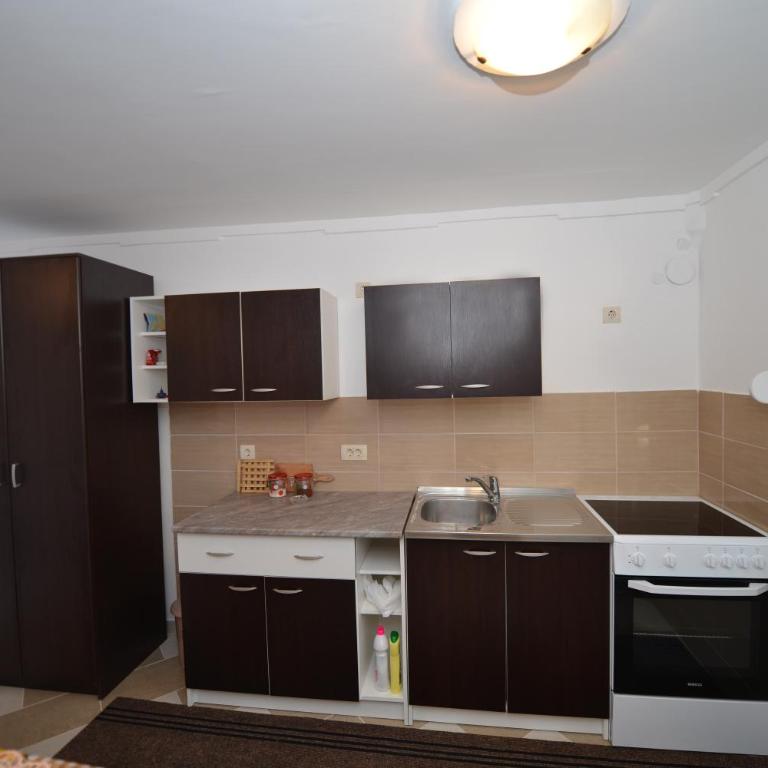Apartments Simonovic - Studio with Balcony - 9
