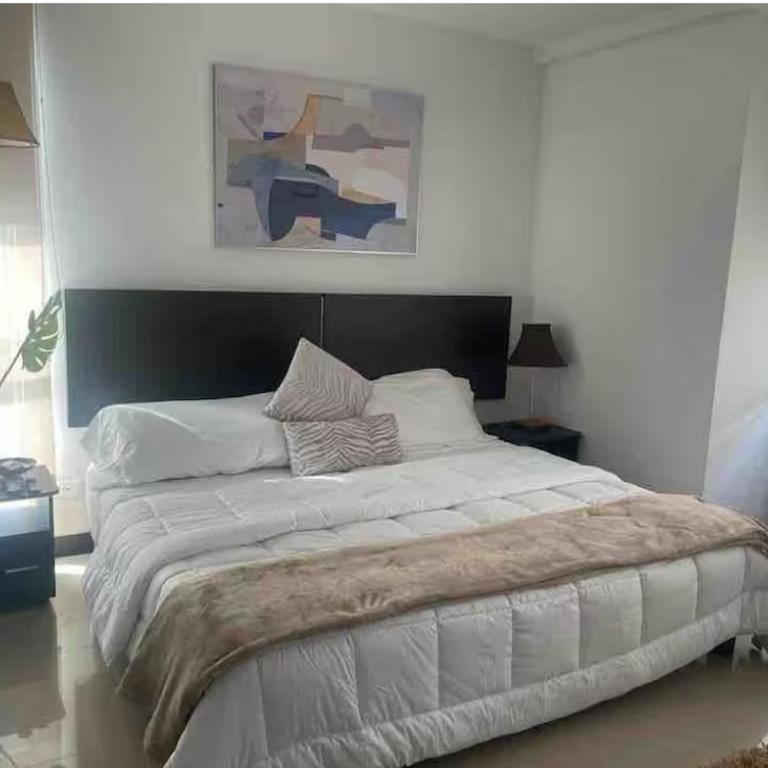 Modern Apartment Prime Location, Comfortable Apartment - One-Bedroom Apartment - 22