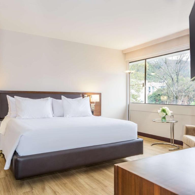 NH Collection Bogota WTC Royal - Suite - 2