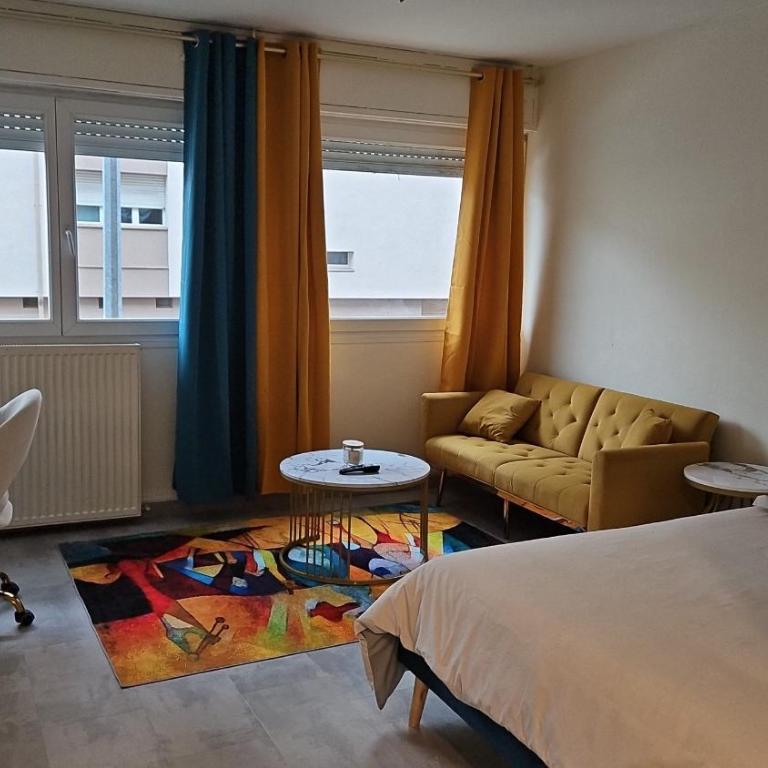 Cozy studio 3 min walk to train station - One-Bedroom Apartment - 1