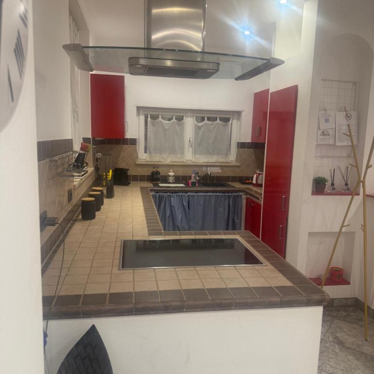 Samy s Home 1 FREE parking Wi-Fi - Apartment mit 2 Schlafzimmern - 2