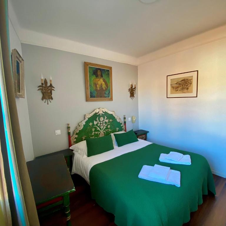 Hôtel des Templiers - Chambre Double Standard avec Douche - 1