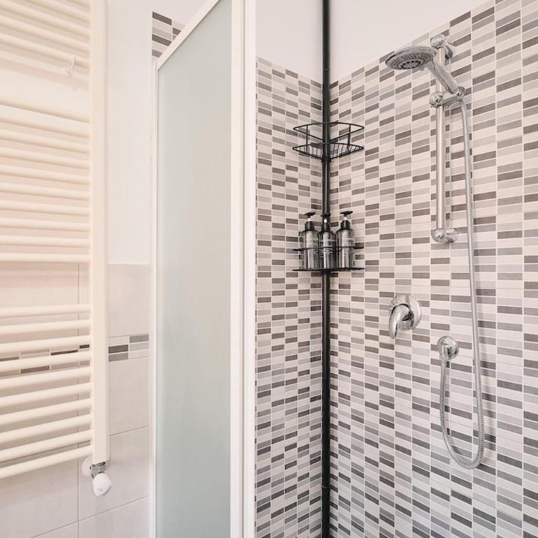 5 FCO Modern & Spacious, Free Parking - Appartamento con 1 Camera da Letto - 7