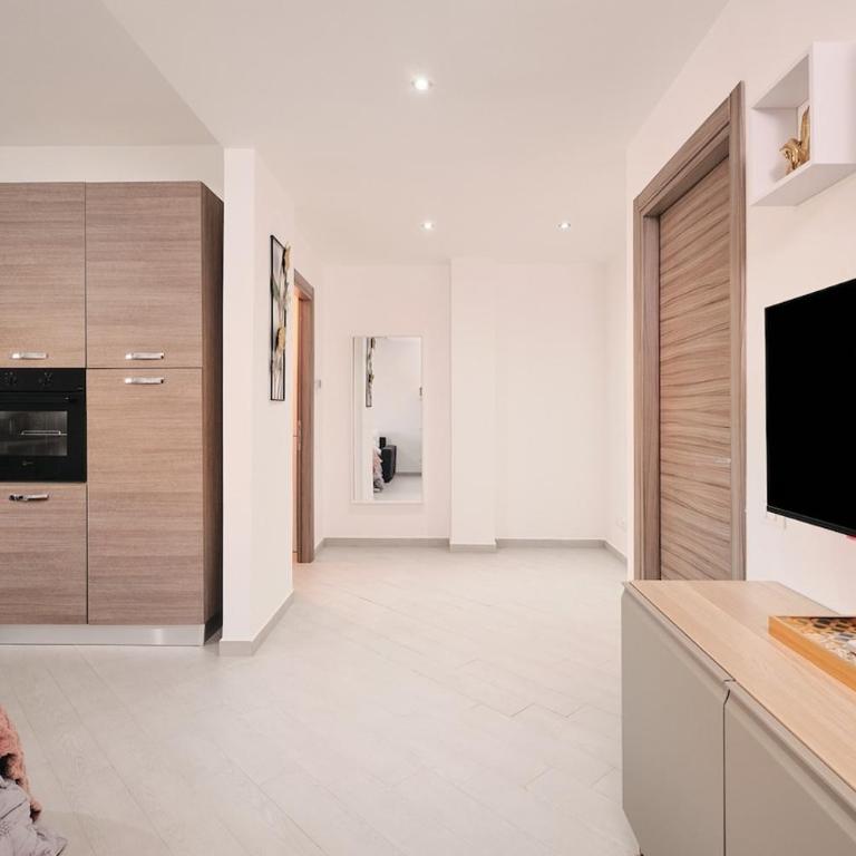 5 FCO Modern & Spacious, Free Parking - Appartamento con 1 Camera da Letto - 21