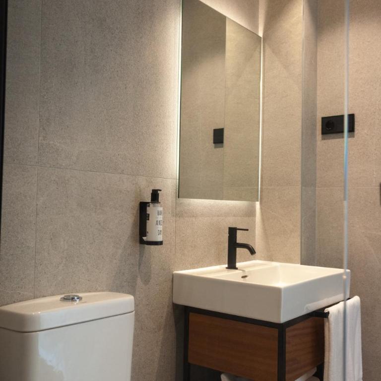 Apartamentos 2H LIVING - Estudio Estándar - 8