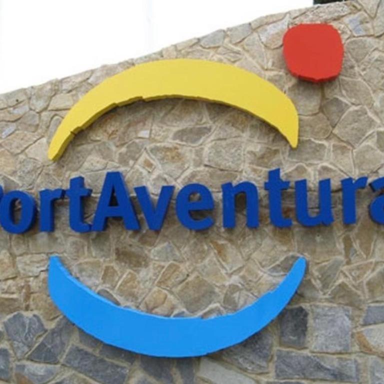 Moderno Apartamento en 1a Linia de mar en Salou. - Three-Bedroom Apartment - 26