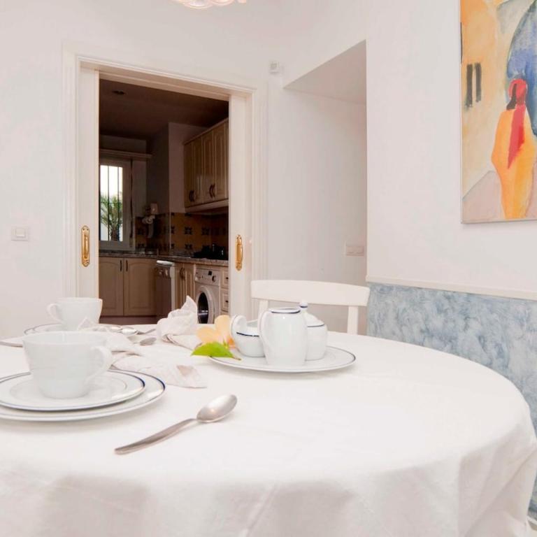Primera línea de playa La Cala de Mijas - Apartamento de 3 dormitorios con vistas al mar - 5