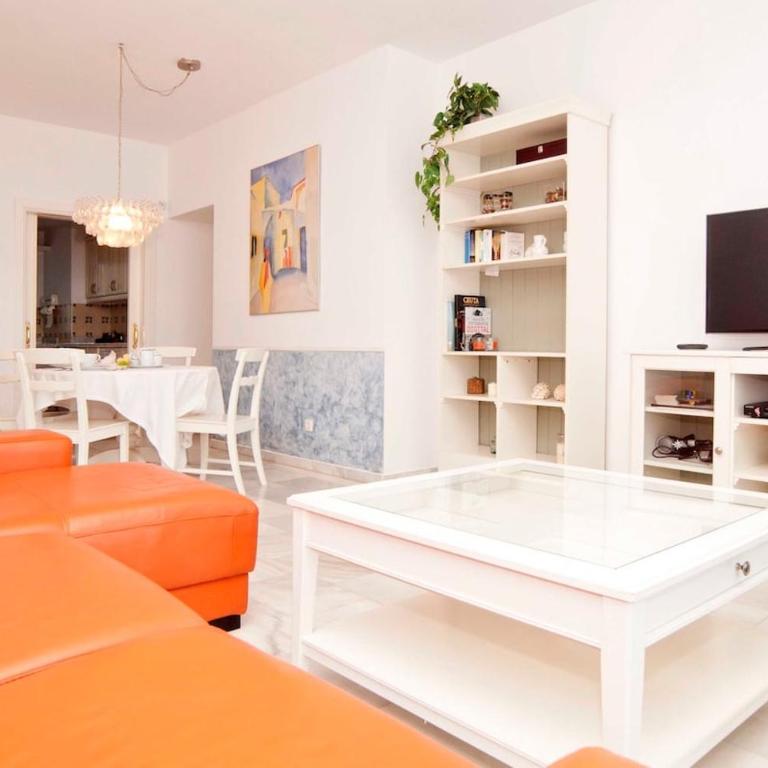 Primera línea de playa La Cala de Mijas - Apartamento de 3 dormitorios con vistas al mar - 6