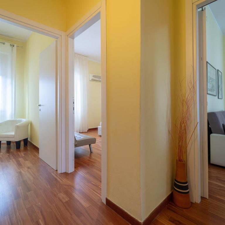 Apartments via Spano - Appartamento con 2 Camere da Letto e Balcone - 16