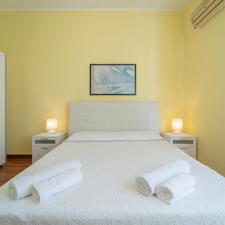Apartments via Spano - Appartamento con 2 Camere da Letto e Balcone - 12