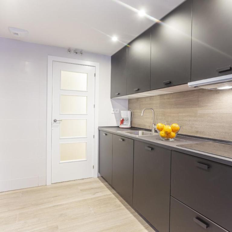 Antonio Lopez en Madrid - Two-Bedroom Apartment I - 11
