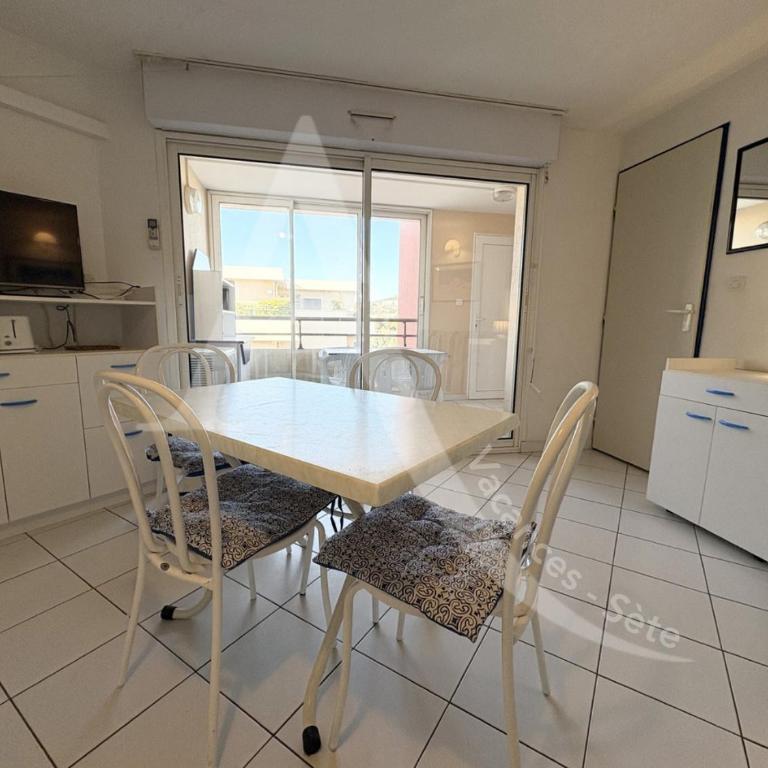 1 CHAMBRE, DERNIER ETAGE AVEC ASC, CLIM, RES AVEC PISCINE - Appartement 1 Chambre - 7
