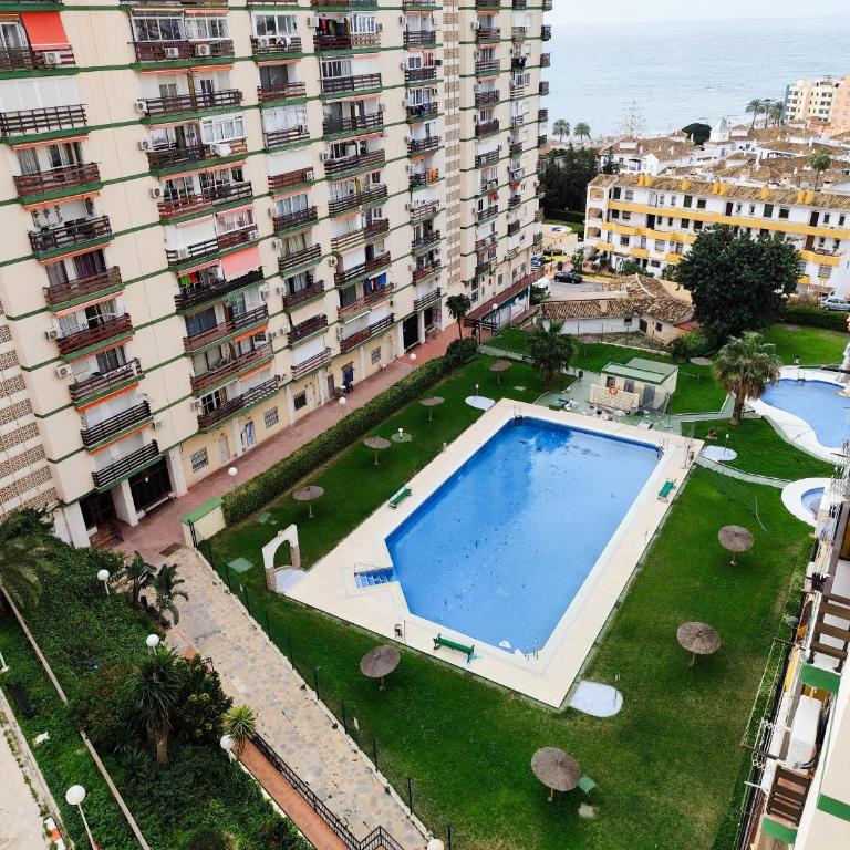 MRV Estudio Las Naciones Benalmadena - Estudio con vistas a la piscina - 16
