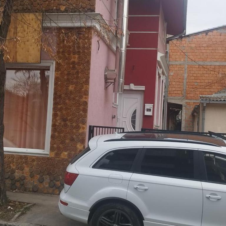 Small apartment with private bathrooms STRONG INTERNET - Family Studio - 3