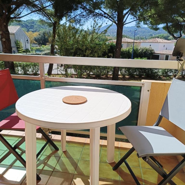 Studio La Favière Bormes les Mimosas - Apartment mit 1 Schlafzimmer - 6