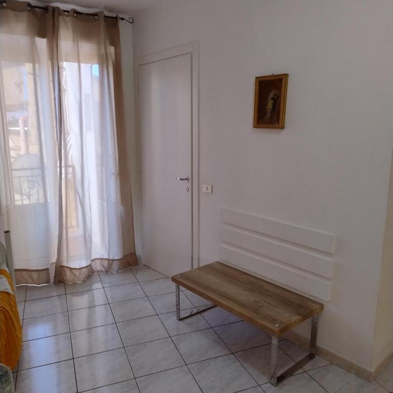 B&B Al Dammuso Diffuso in Centro - Camera Familiare con Bagno Privato - 3