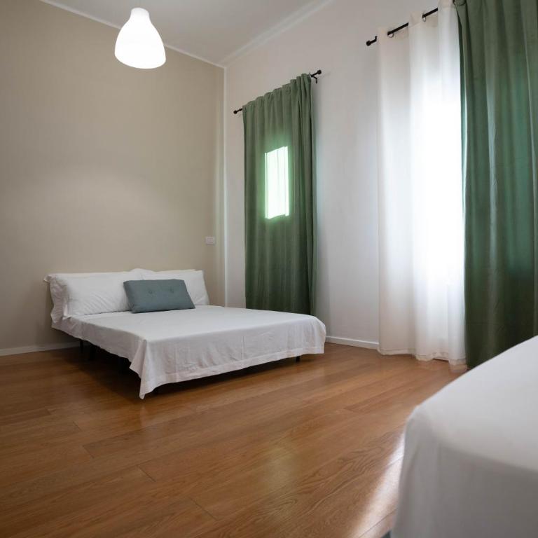 Lues Rooms - Camera King con Balcone - 5