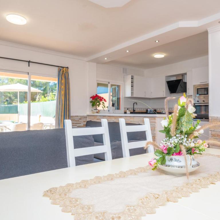 Casa Marcos - Three-Bedroom Villa - 11