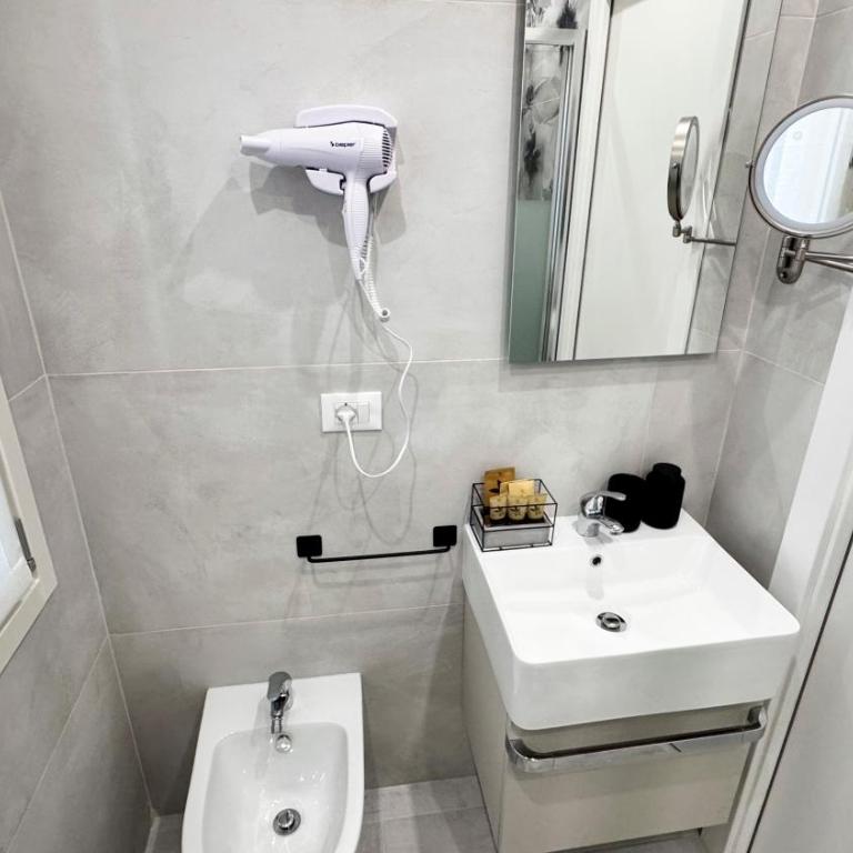 Do Campanili by Ca-Sa Check - Camera Singola con Bagno Privato - 9