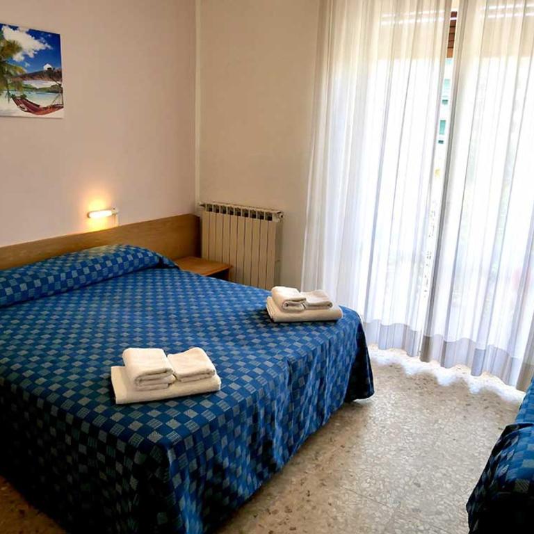 Hotel Jole - Camera Matrimoniale con Balcone - 4