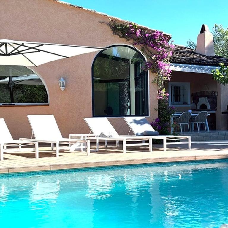 VILLA CHEZ-NOUS C'est chez vous, piscine, plages et golfs - Villa - 29