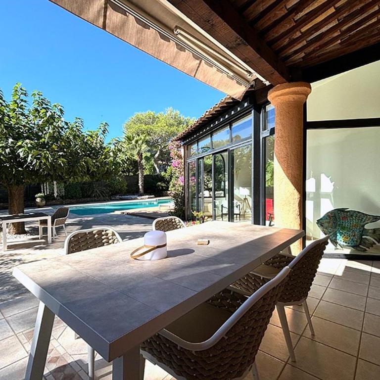 VILLA CHEZ-NOUS C'est chez vous, piscine, plages et golfs - Villa - 33