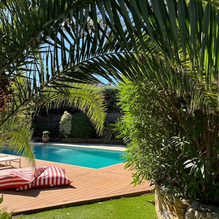 VILLA CHEZ-NOUS C'est chez vous, piscine, plages et golfs - Villa - 41