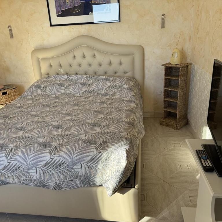 HOST4U - Vista Meravigliosa su Imperia - The Piano Apartment - Appartamento con 2 Camere da Letto - 6