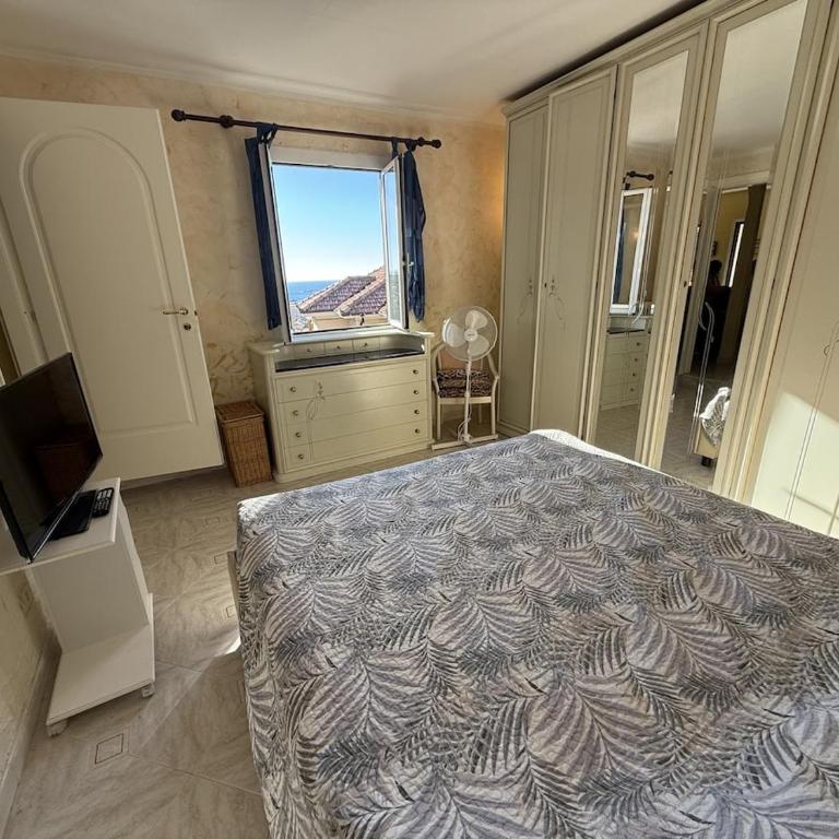 HOST4U - Vista Meravigliosa su Imperia - The Piano Apartment - Appartamento con 2 Camere da Letto - 9