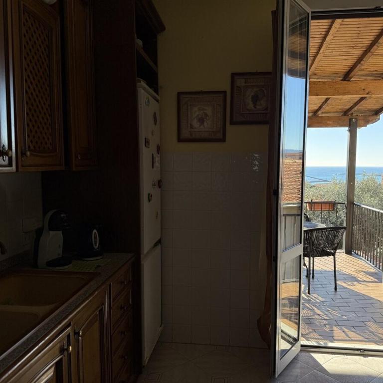 HOST4U - Vista Meravigliosa su Imperia - The Piano Apartment - Appartamento con 2 Camere da Letto - 13