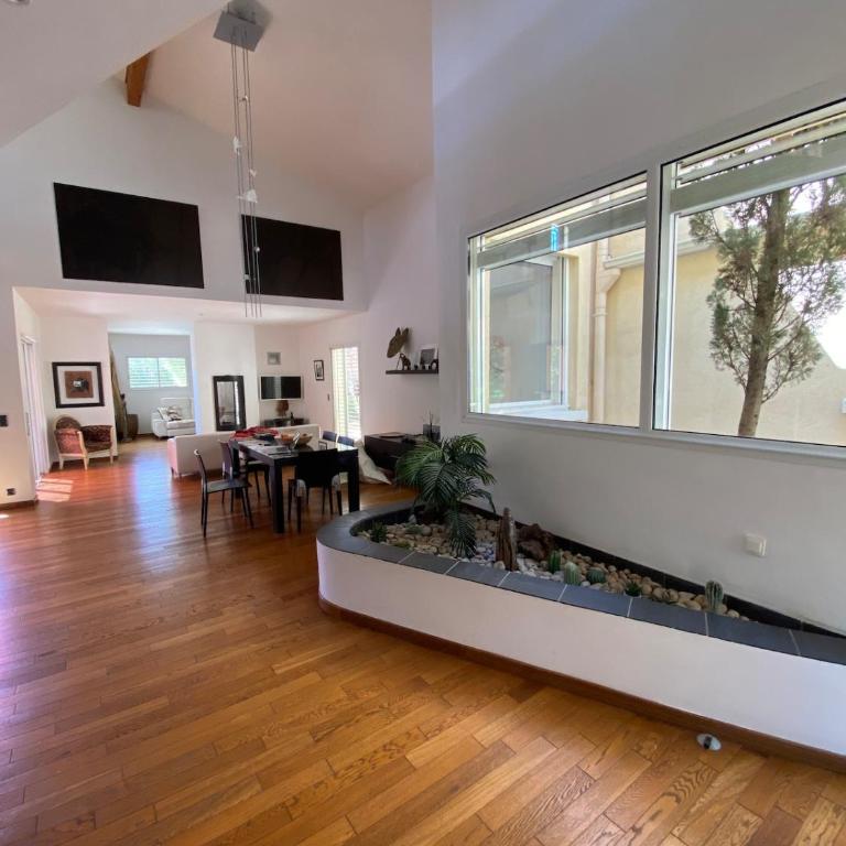 Villa - 6 pers - 3 chambres - Piscine - Climatisations - Villa mit 3 Schlafzimmern - 5