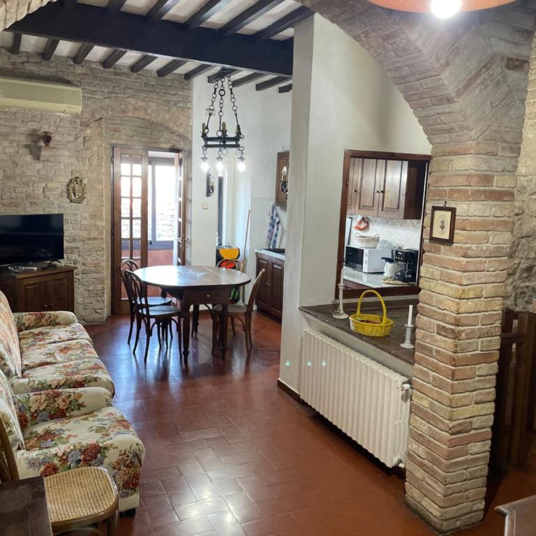 Casa dell Erbe - Appartamento con 2 Camere da Letto - 2