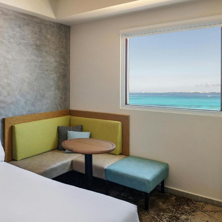 Aloft by Marriott Cancun - Aloft Lagoon View, Guest room, 2 Queen+ Complimentary open bar - 5