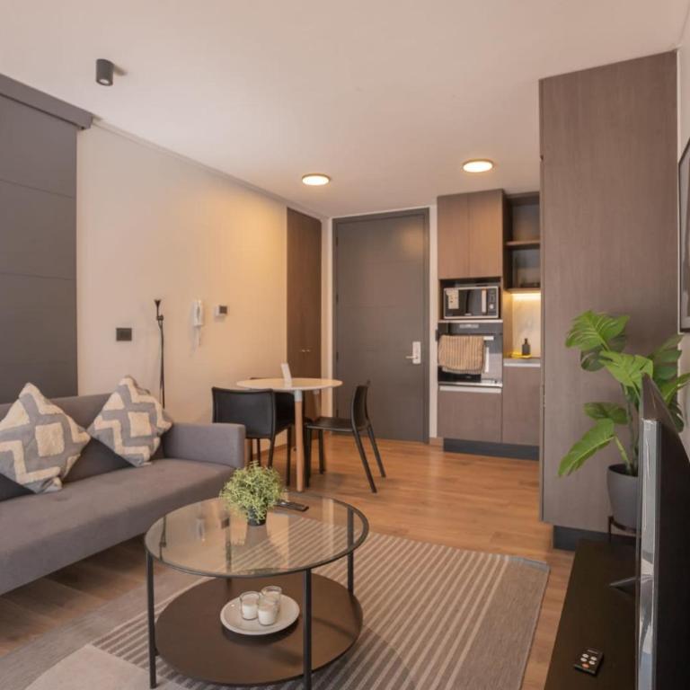 Amazing space steps from the metro - Apartamento - 14