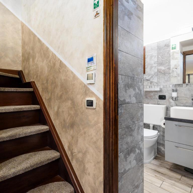 Accogliente alloggio nel pieno centro storico della città parcheggio in box privato incluso - Appartamento con 1 Camera da Letto - 12