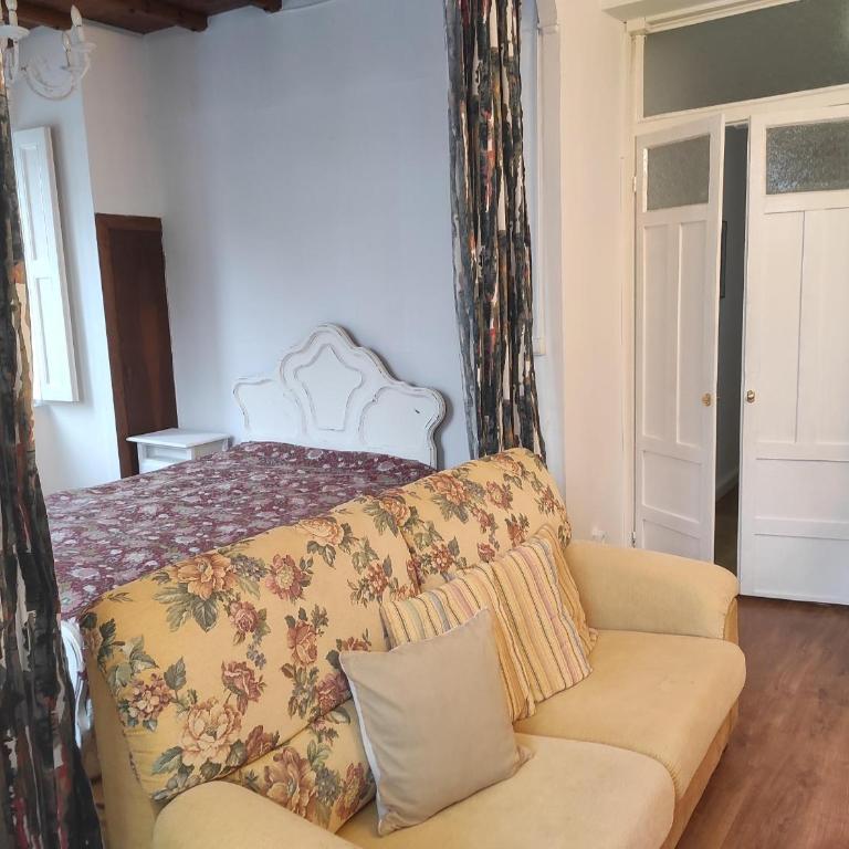Apartamento Don Manuel - Three-Bedroom Apartment - 9
