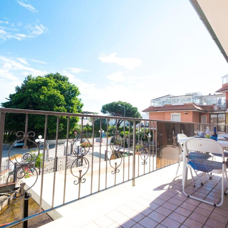 254 - Appartamento trilocale al 1 piano a Marcelli terrazzo vista mare, climatizzato SPIAGGIA INCLUSA - Appartamento con 2 Camere da Letto - 5