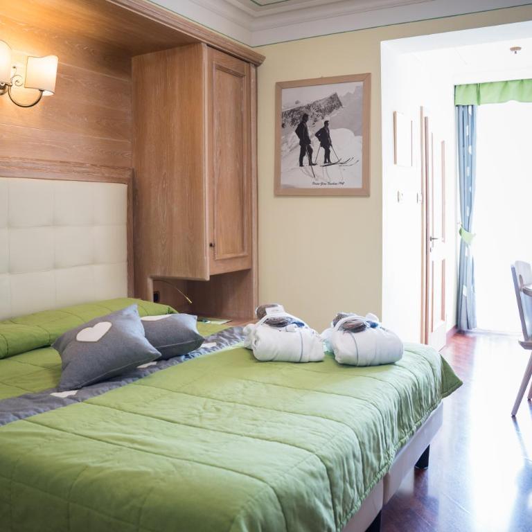 Hotel Alle Alpi - Camera Tripla Superior - 1