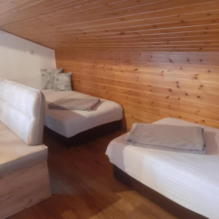 Haus Sorgschrofen - Studio mit Balkon - 4
